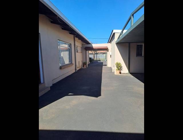 1 BEDROOM PROPERTY TO RENT IN PRIMROSE